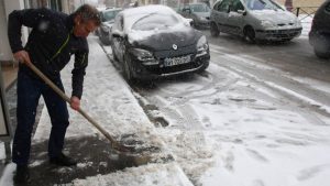 déneigement trottoir en hiver