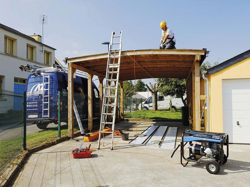 Groupe électrogène Kohler SDMO pallier d'éventuelles pannes de courant, pour alimenter vos outils sur vos chantiers, alimenter votre maison. Source d'énergie mobile transportable